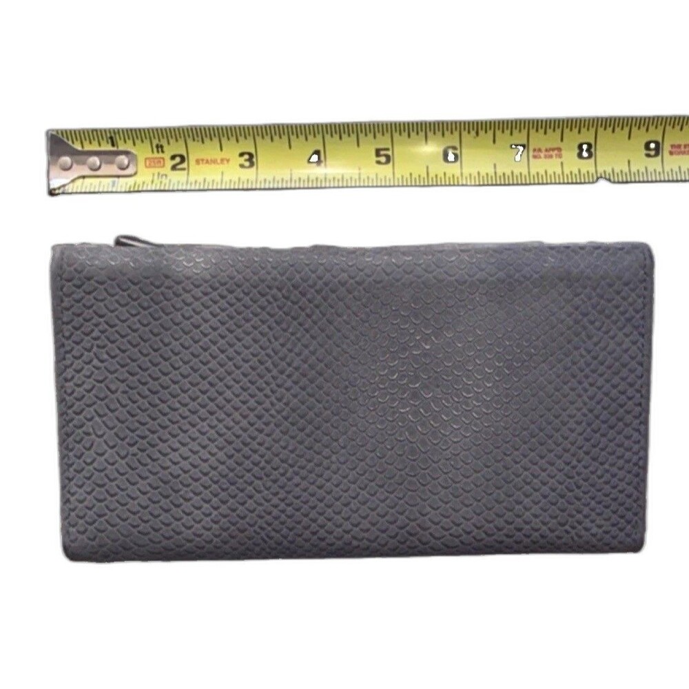 A New Day Gray Faux Snakeskin Wallet Zip & Snap Closure Card Slots